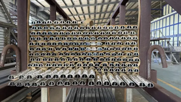 ما هي المتطلبات الأساسية لمقاطع الألمنيوم المستخدمة في المباني الشاهقة؟